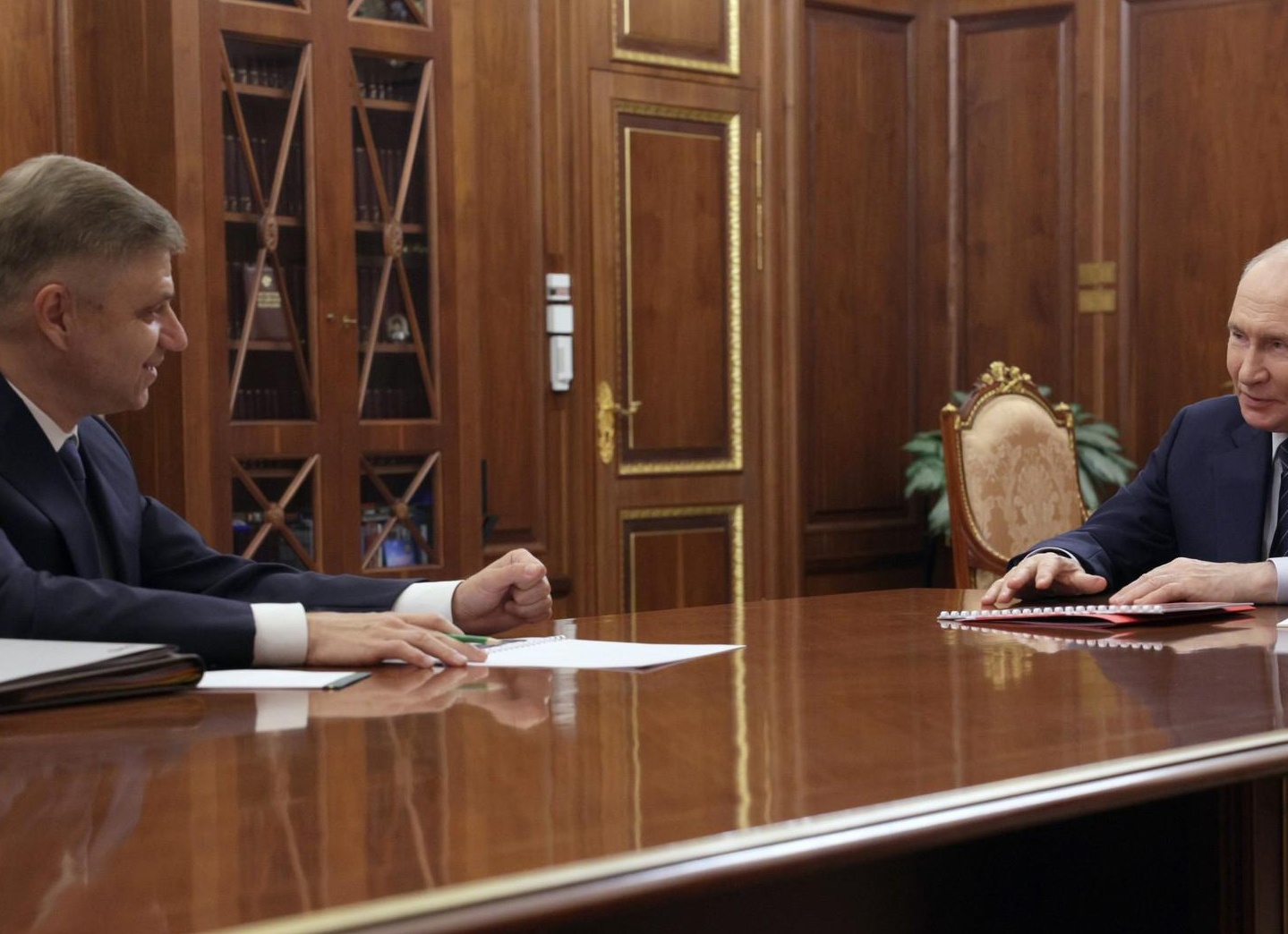 Белозеров заявил о росте объема ж/д перевозок в 2022 году с дружественными странами на 23%